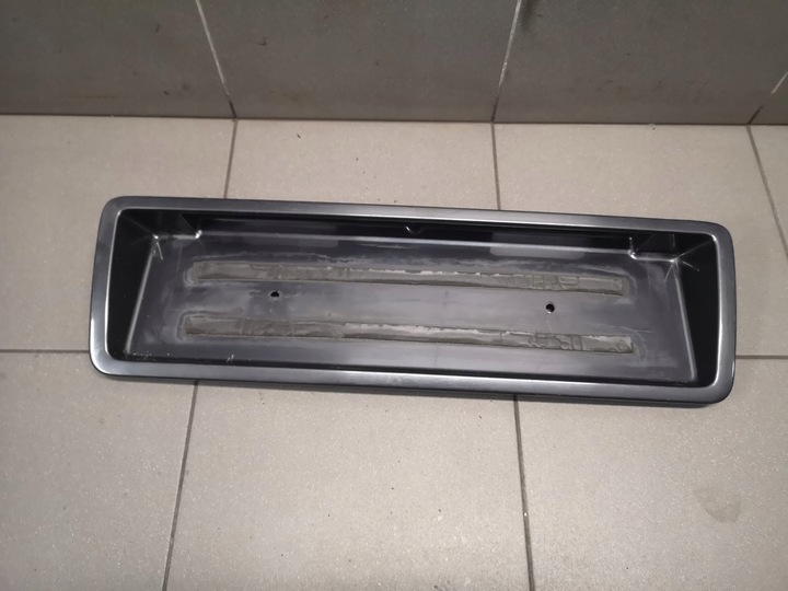 фото №1, Накладка крышки багажника audi a8 d2 4d0853465b