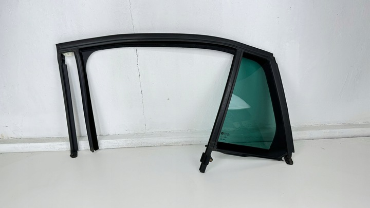 фото №1, Opel insignia b 2 ii універсал 2017 - скло двері зад лівий прокладка 39144554