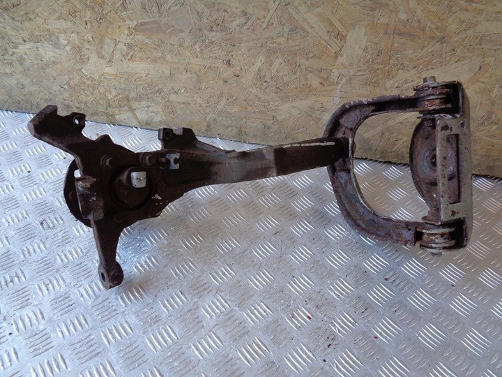 фото №5, Поворотный кулак ступица рычаг левый перед camaro iv 92-