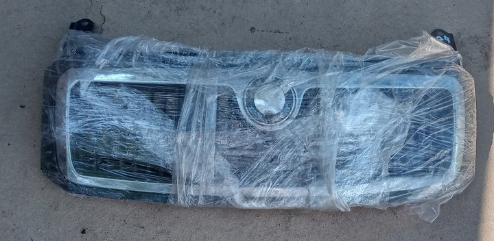 фото №1, Решётка радиатора skoda fabia i 99-04r. 6y0853661