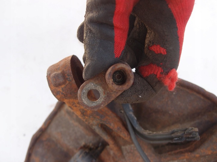 фото №10, Ступиця поворотна опора праві перед mazda 6 2.0 b 2011r