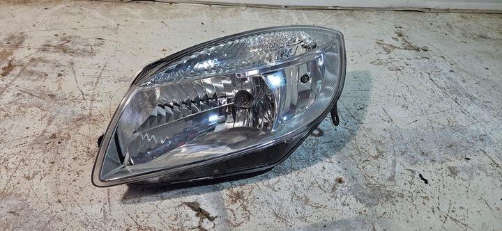 фото №1, Лампа левая перед skoda fabia ii 07-10