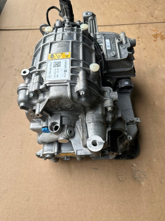 фото №6, Двигун зад, двигун задній, привід зад mercedes eqa w243, h243