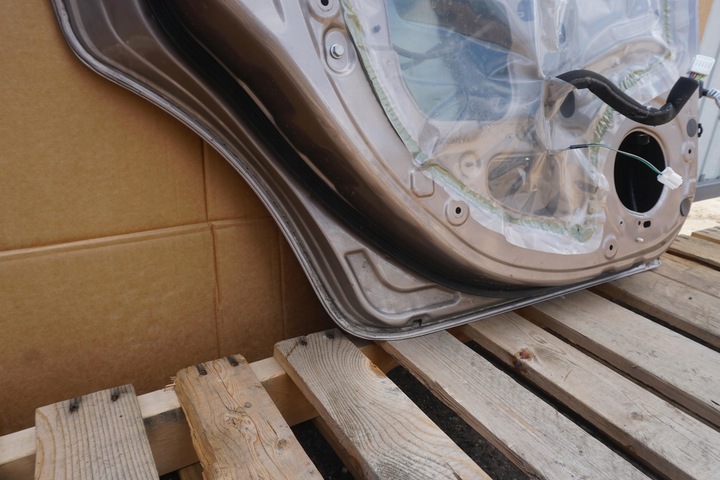 фото №13, Nissan note e11 двері ліві задні c30 2007рік скло nr.351