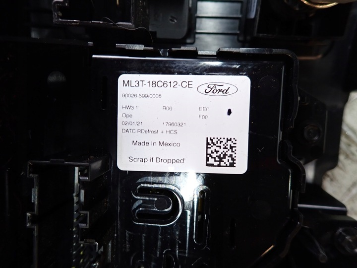 фото №6, Панель воздуховод кондиционера ford f150 2021-