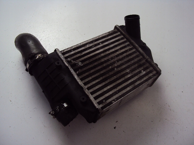 фото №1, Радиаторов интеркулер левый audi a6 c6 3.0 tdi