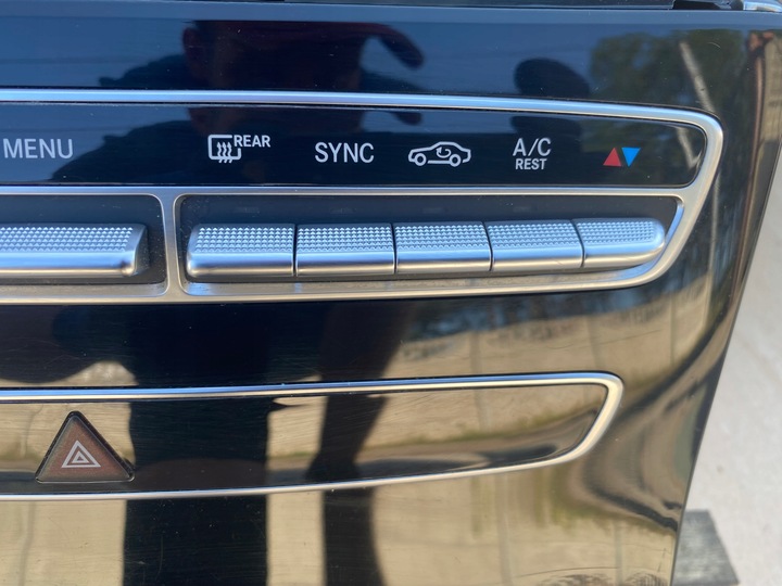фото №11, Панель климат средний туннель dekor mercedes w213 18r
