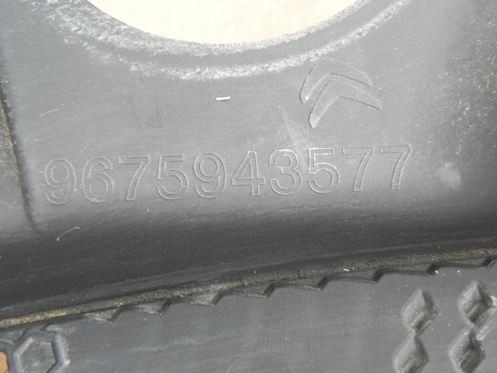 фото №5, Citroen c4 picasso ii 2 панель под лобовым стеклом верхний 9675943577