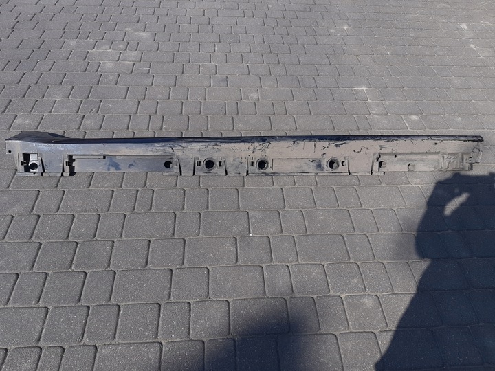 фото №1, Накладка пороговая планка правая toyota corolla e210