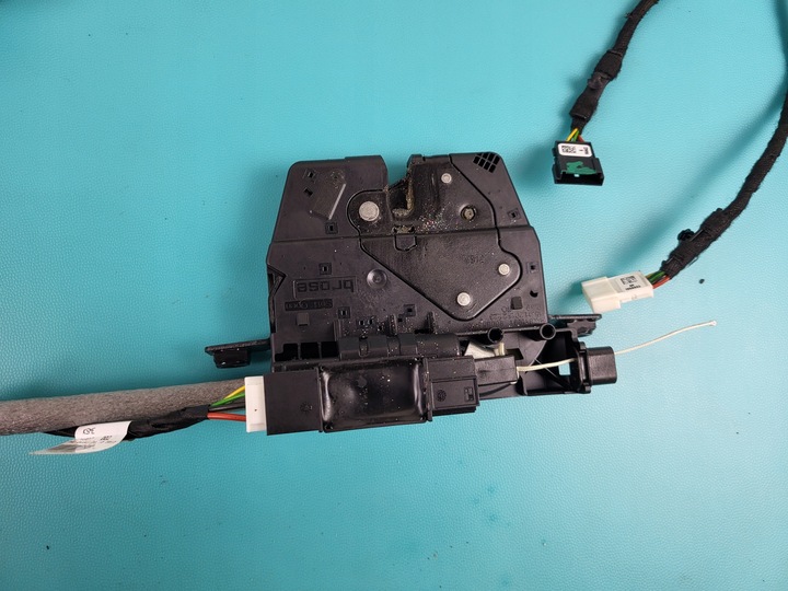фото №5, Bmw 3 f31 13r электрический крышка жгут модуль амортизатор замок комплект
