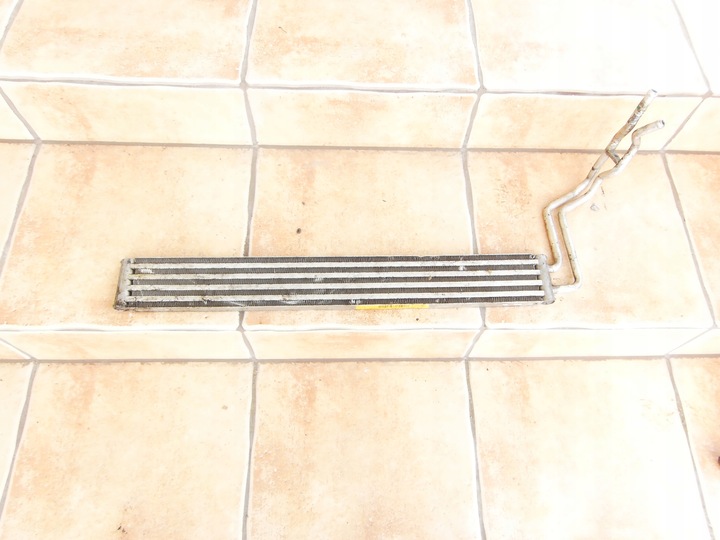 фото №1, Радиатор радиаторов масла audi q7 i 4l vw touareg i 7l 7l8422885a