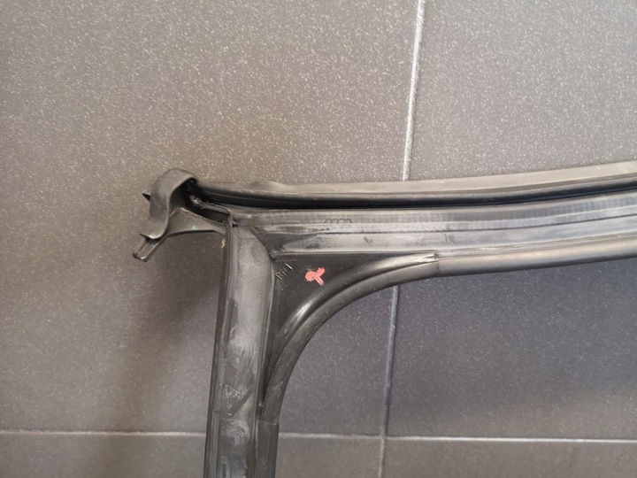 фото №13, Прокладка скла двері правий зад audi a4 b7 avant 8k9839440f