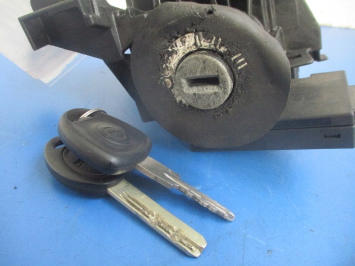 фото №6, Opel corsa c 00-03 замок зажигания 90589313 +2 ключи +петля иммобилайзера