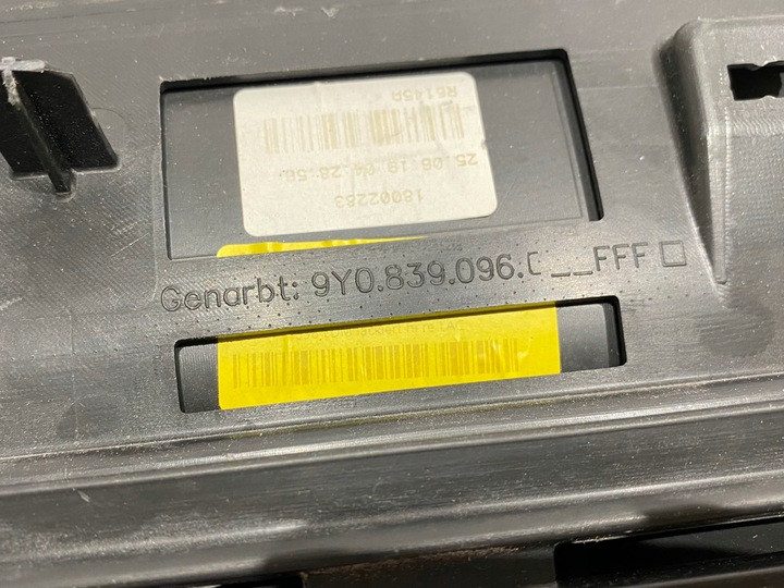 фото №6, Porsche cayenne планка панель двері зад 9y0839096