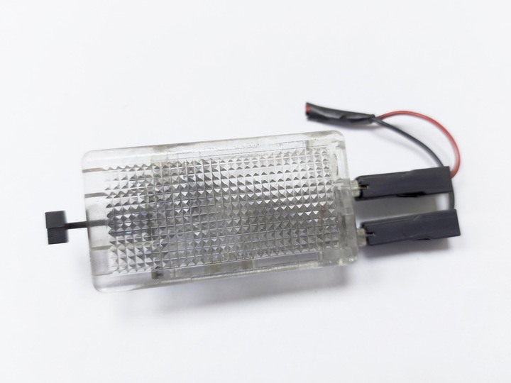 фото №1, Лампа освещение бардачка 801423 volvo v40 s40