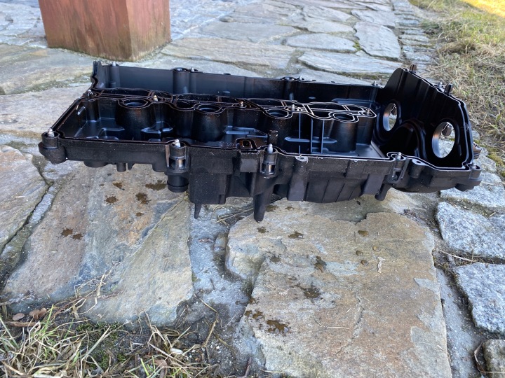фото №11, Bmw g20 g23 g30 g11 g01 g02 g05 g06 крышка клапанов 8631745 mini оригинал