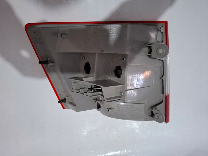 фото №11, Skoda octavia 3 iii універсал лампа зад задня правий права сторона 5e9945112b оригінальний номер