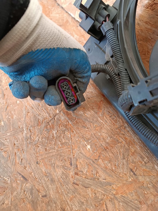 фото №6, Вентилятори радіатор audi a3 golf iv skoda octavia i 1.6 1j0121207m