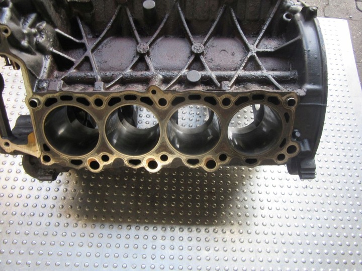 фото №5, Dodge durango i 4.7i 2001 блок двигуна