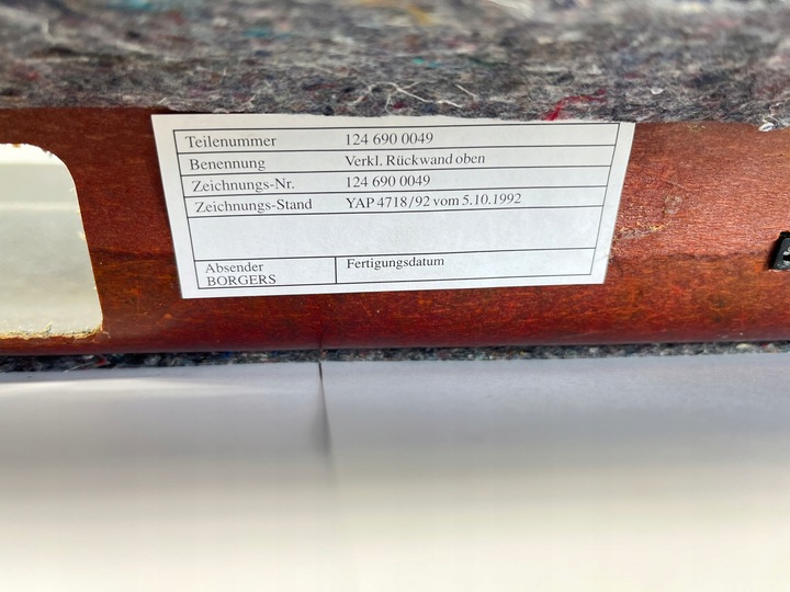 фото №14, Третє світло сплав mercedes w124 sedan оригінал полиця kpl 0008201049