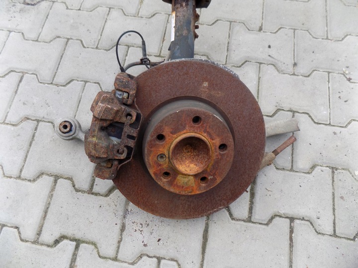 фото №6, Bmw f30 mcperson поворотный кулак левая правая 2.0d