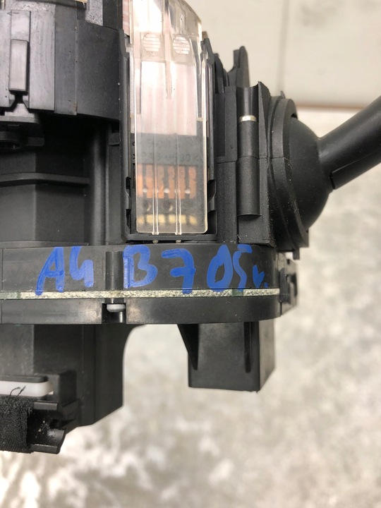 фото №8, Перемикач комбінований audi a4 b7 8e0953549q