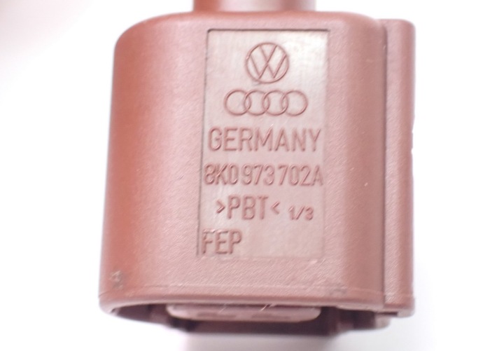 фото №10, Разъём штекер соединитель audi vw 8k0973702e