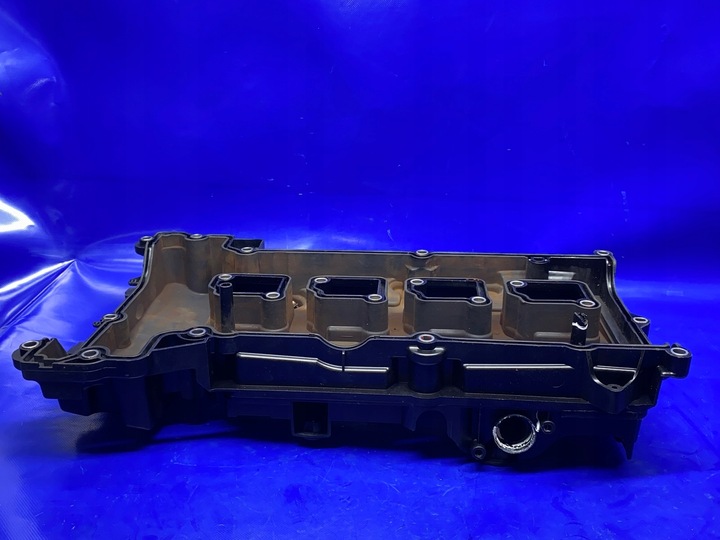 фото №9, Кришка клапанів mercedes w204 w203 1.8 cgi a2710101730 271860