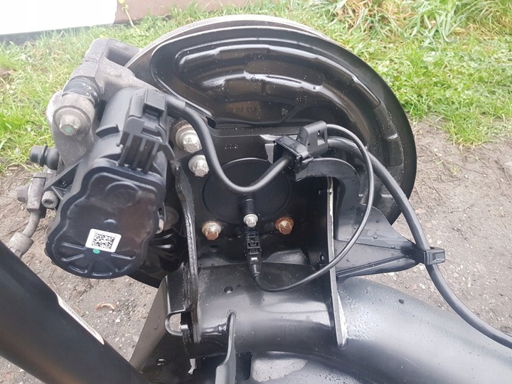 фото №1, Mercedes w177 1.5 c поворотный кулак ступица зад задняя l r