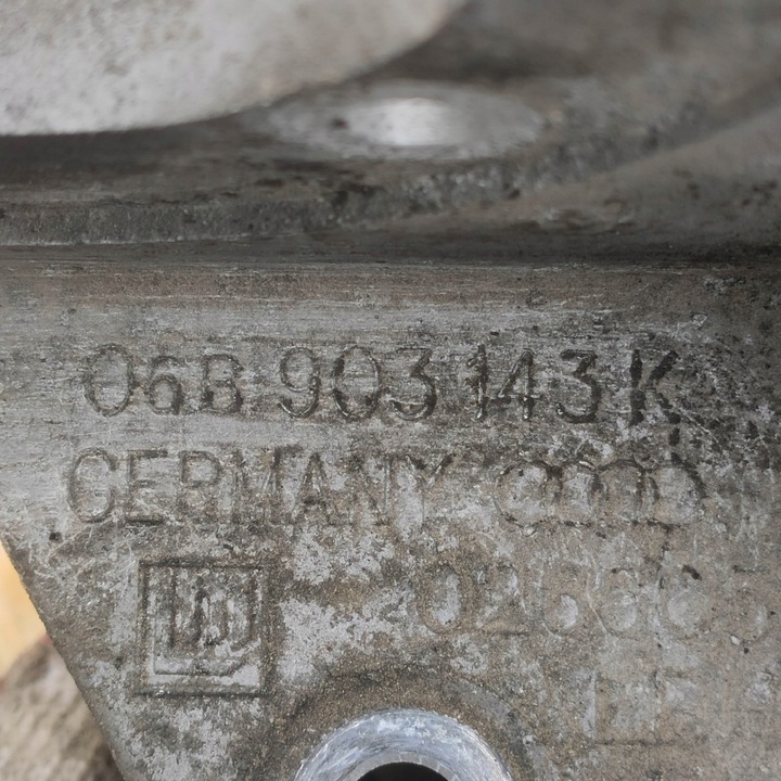 фото №7, Лапи генератора натяжитель вискоза passat b5 audi a6 c5 2.0b azm 06b903143k