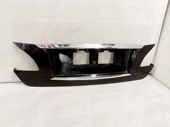 фото №1, Infiniti q70 m37 m35 накладка кришки зад хром задня