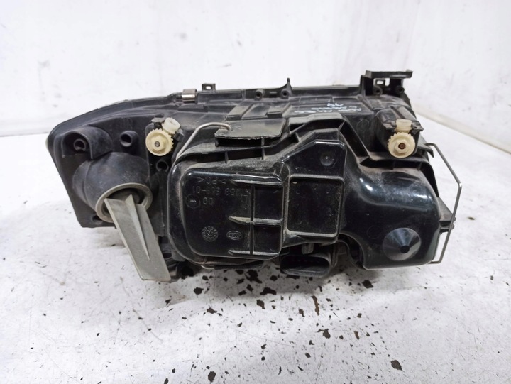 фото №8, Audi a4 b6 cabrio лампа права передня 8h0941004p