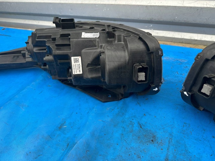 фото №13, Kia x-ceed комплект фари лампи перед 92101j7300 92102j7300