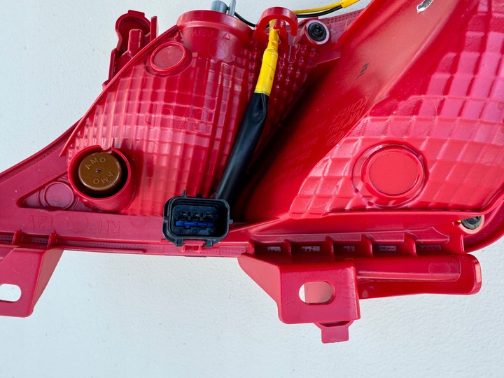 фото №14, Hyundai tucson 4 iv рестайлінг 24r- лампа протитуманна праві зад права задня