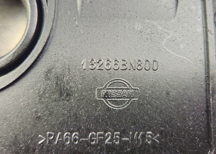 фото №8, Крышка клапанов nissan primera 13266bn800