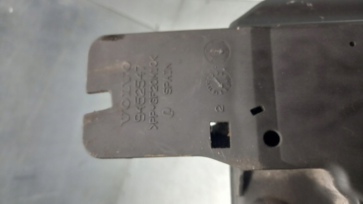 фото №5, Защита коробка предохранителей volvo v70 ii рестайлинг 05r 2.4b 9454160