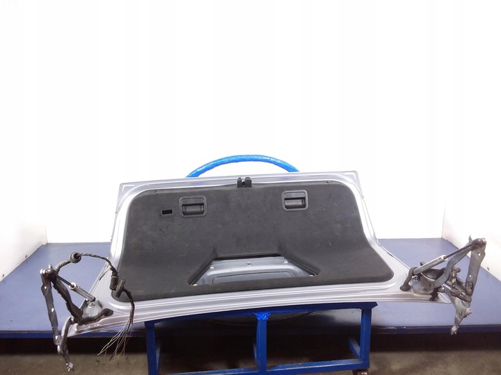 фото №9, Audi a8 d3 рестайлінг задня кришка багажника ly7j