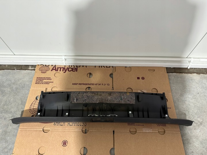 фото №4, Vw golf vii защита ремня заднего 5g6863459k