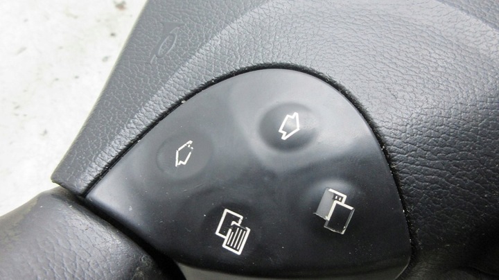 фото №6, Mercedes w211 e-klasa антрацит руль подушка