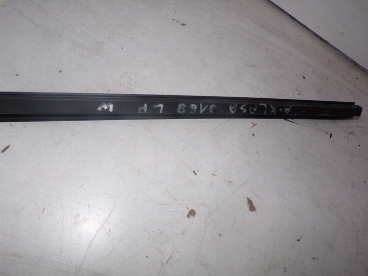 фото №4, Планка накладка внутренняя левый перед a класс w 168