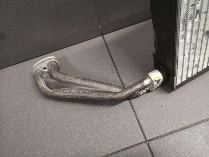 фото №8, Радіаторів кондиціонера повітропровід audi a6 c5 eu