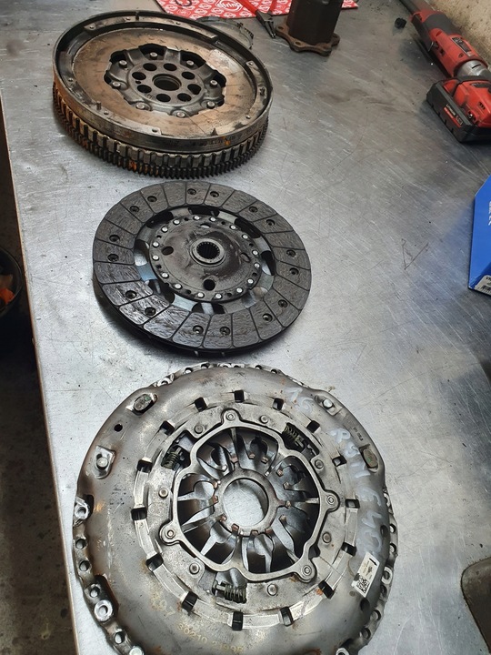 фото №1, Сцепление двухмассовый маховик колесо маховики r9me409 1.6