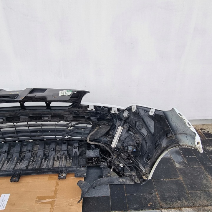 фото №11, Бампер белый renault megane iii 2008-2012 перед противотуманка распылители