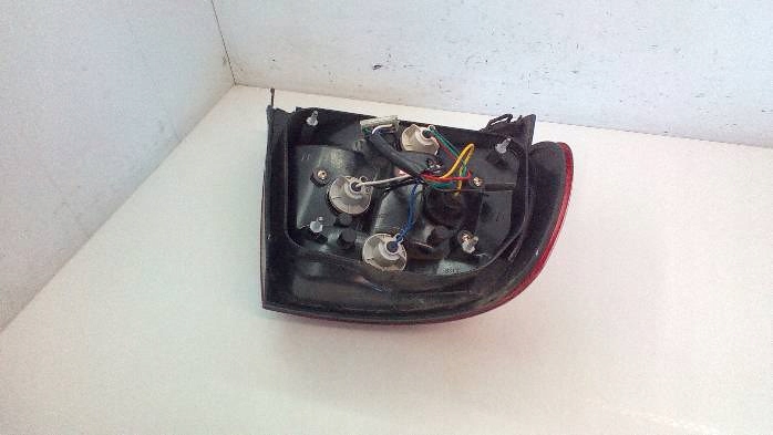 фото №6, Лампа права задня audi a4 b5