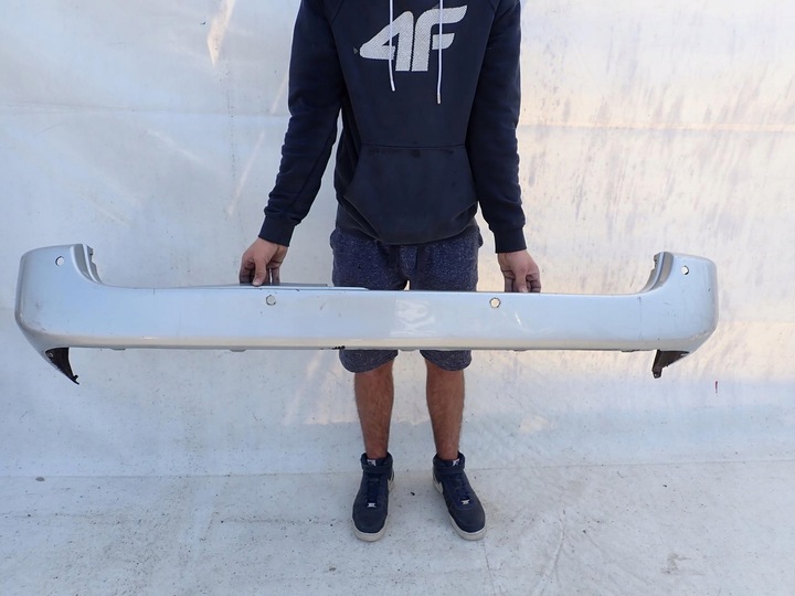 фото №12, Toyota hiace v 5 04-10 бампер зад задний pdc