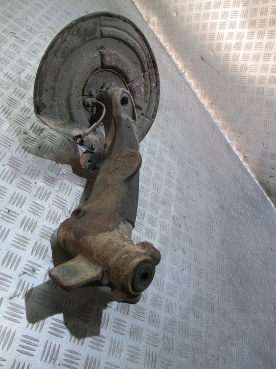 фото №4, Поворотный кулак ступица правая правые зад citroen c5 i 01-