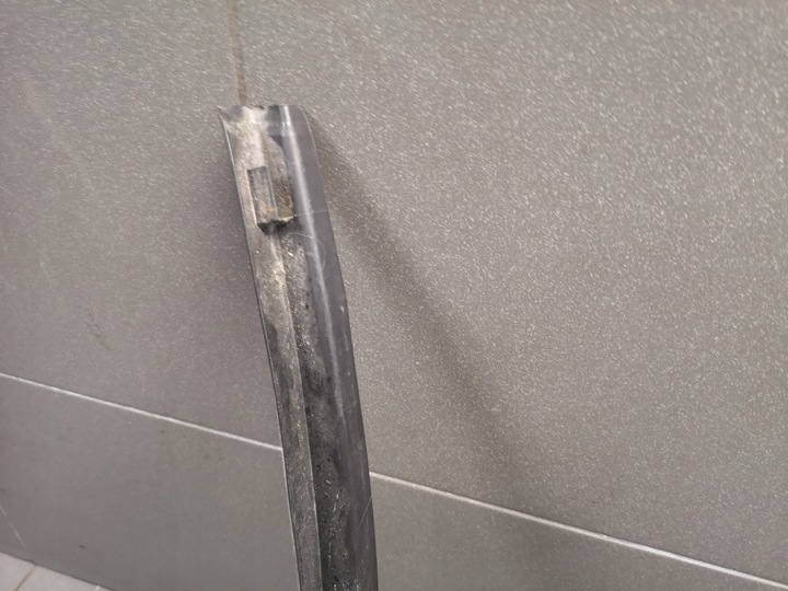 фото №8, Защита стойка a правая audi a4 b6 cabrio 8h0867272