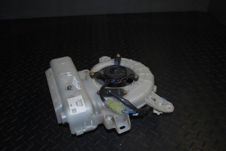 фото №1, Воздуходувка нагревателя toyota avensis 87110-44050