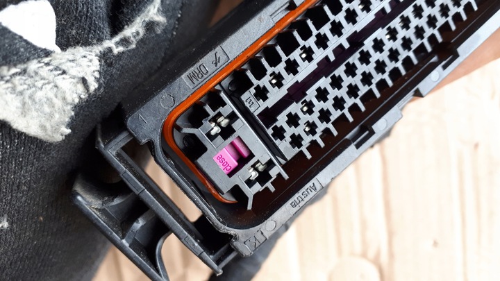 фото №9, A6 c7 4g штекер роз'єм з'єднувач насоса гальмівної a7