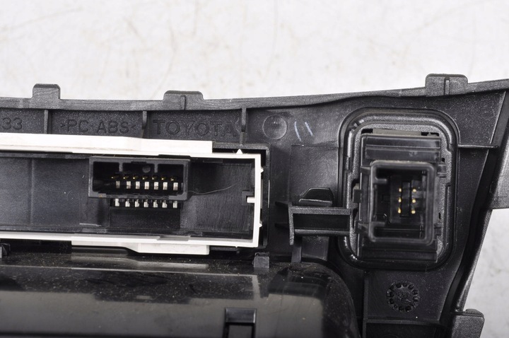 фото №6, Toyota avensis t27 бардачок пепельница 58804-05180